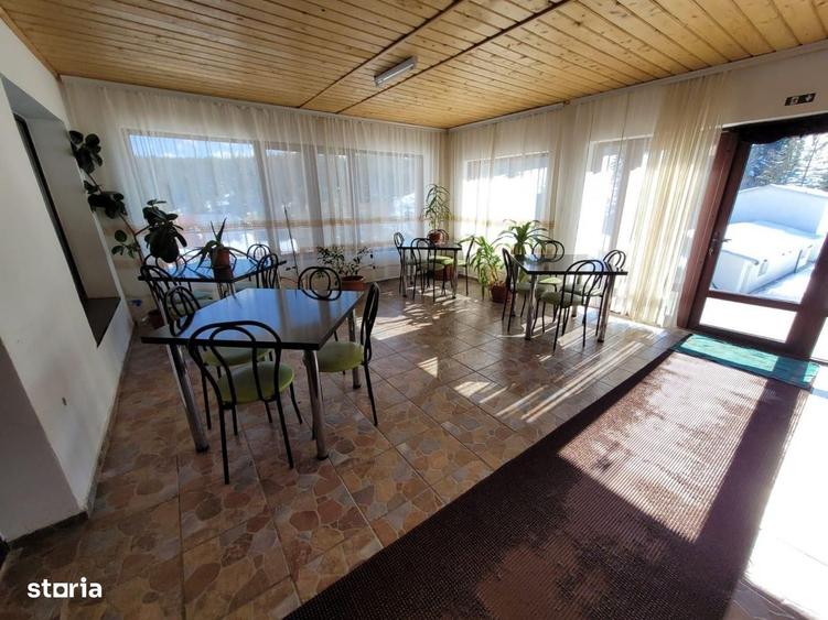 Casă cu 4 camere cu Teren 4200 Mp în Central