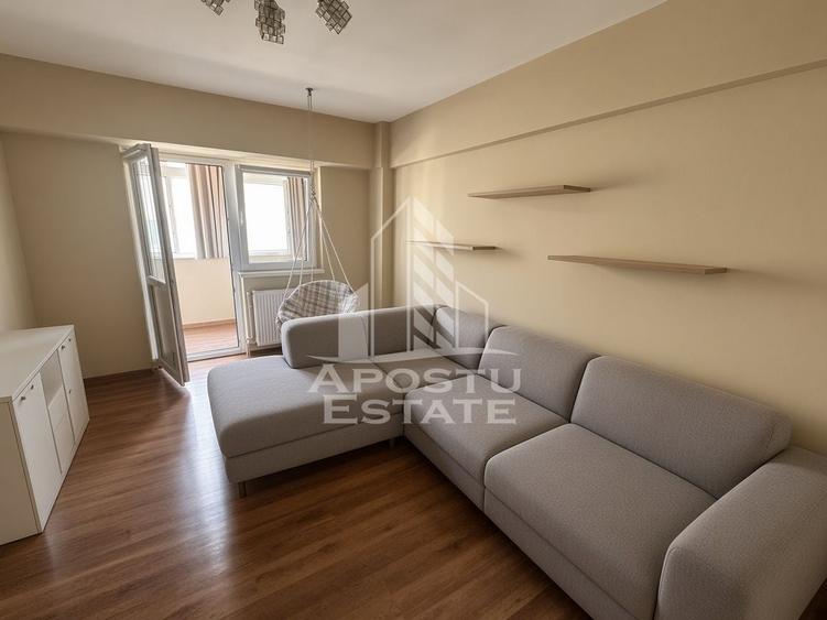 Apartament cu 2 camere nedecomandat, mobilat în Dâmbovița