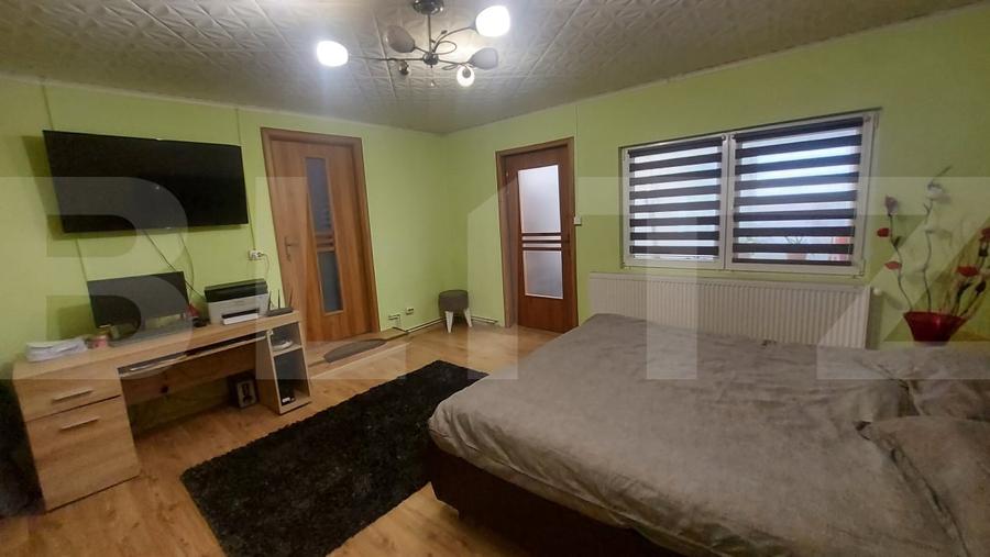 Casă individuală cu 7 camere cu Teren 1980 Mp în Vâlcele