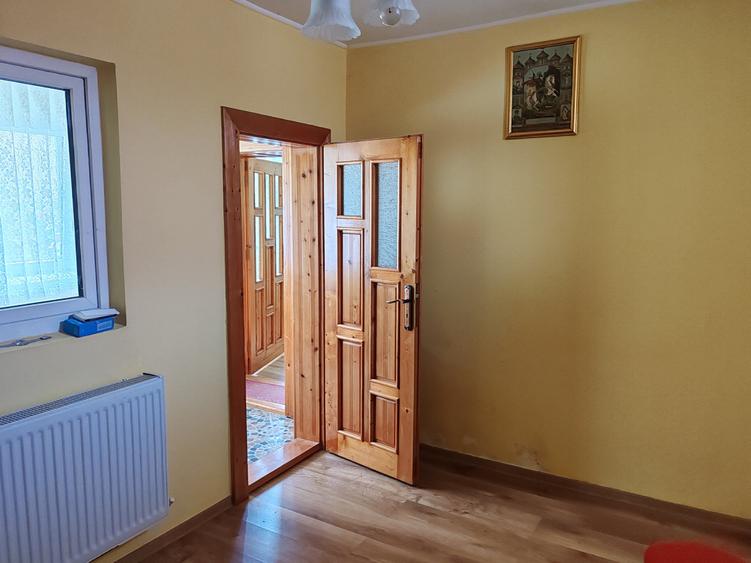Casă individuală cu 4 camere cu Teren 476 Mp în Vlădeni