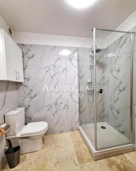 Apartament cu 2 camere decomandat în Ostratu