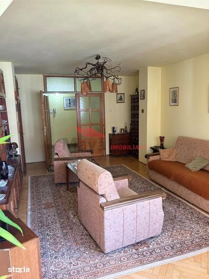 Apartament cu 3 camere decomandat în Ultracentral