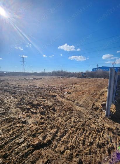 Teren de 3300 mp, în Central