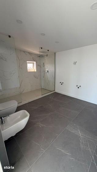 Apartament cu 5 camere în Colentina