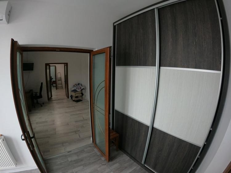 Casă individuală cu 4 camere cu Canalizare în Central