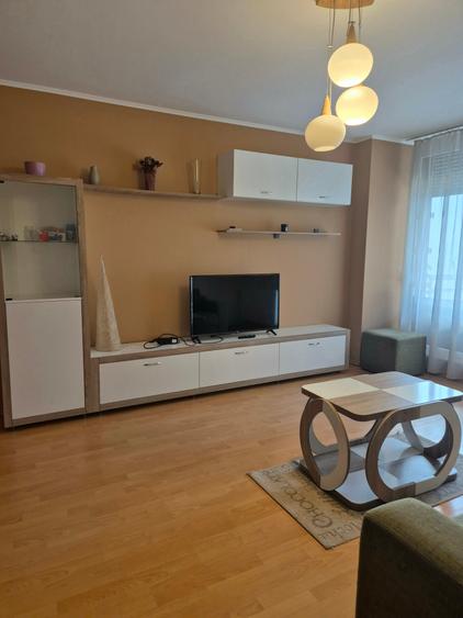 Apartament cu 2 camere decomandat în Aradului
