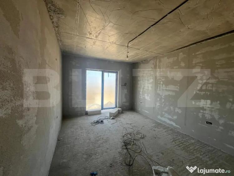 Casă cu 5 camere cu Teren 450 Mp în Central