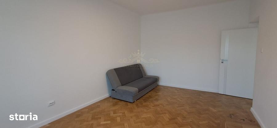 Locatie premium in inima orasului - 7