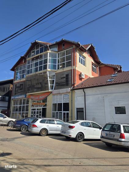 Spațiu comercial, de 1,600 mp, în Ultracentral