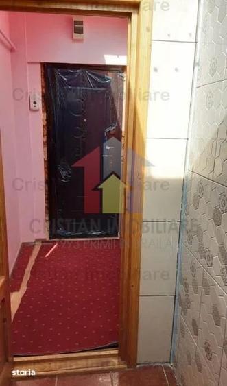 Garsonieră decomandată în Central