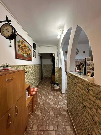 Apartament cu 2 camere semidecomandat în Micro 16