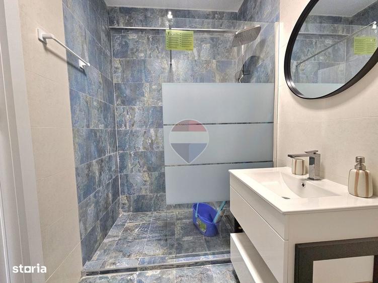 Apartament cu 2 camere decomandat în Palazu Mare
