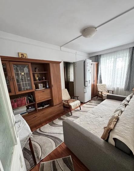 Apartament cu 2 camere nedecomandat în Tătărași