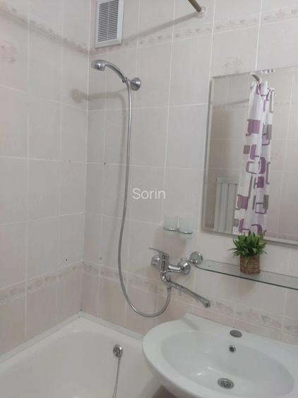 Apartament cu 3 camere de inchiriat in Unirii
