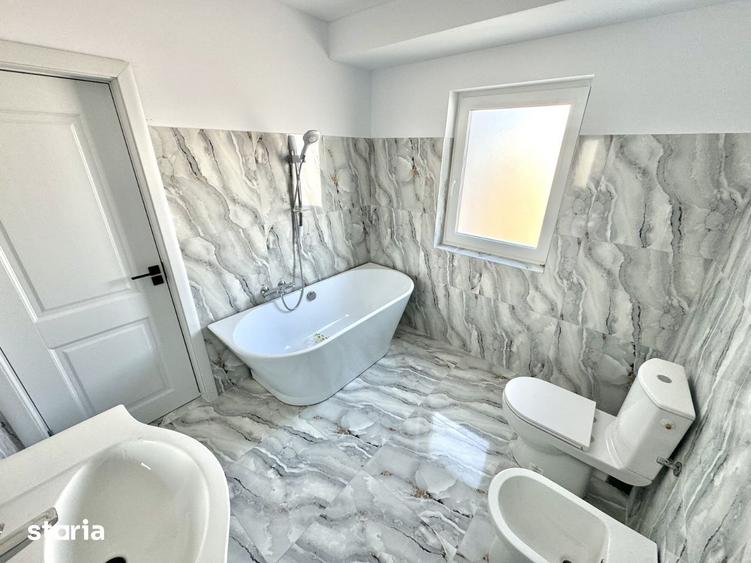 Casă cu 5 camere cu Teren 200 Mp în Valea Lupului