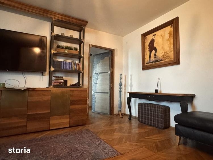 Apartament cu 4 camere decomandat în Titulescu