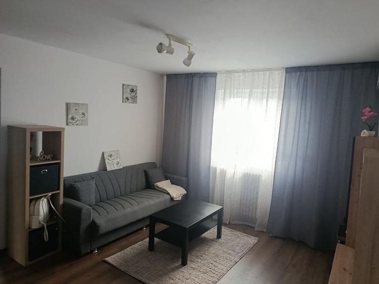 Apartament cu 2 camere semidecomandat în Drumul Găzarului