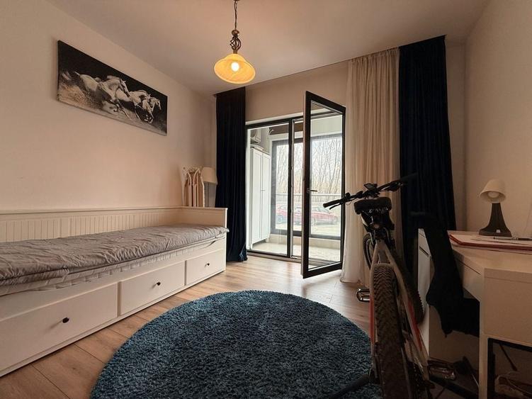 Apartament cu 3 camere decomandat în Regie