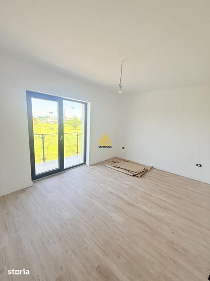 Casă cu 4 camere cu Teren 325 Mp în Prelungirea Ghencea