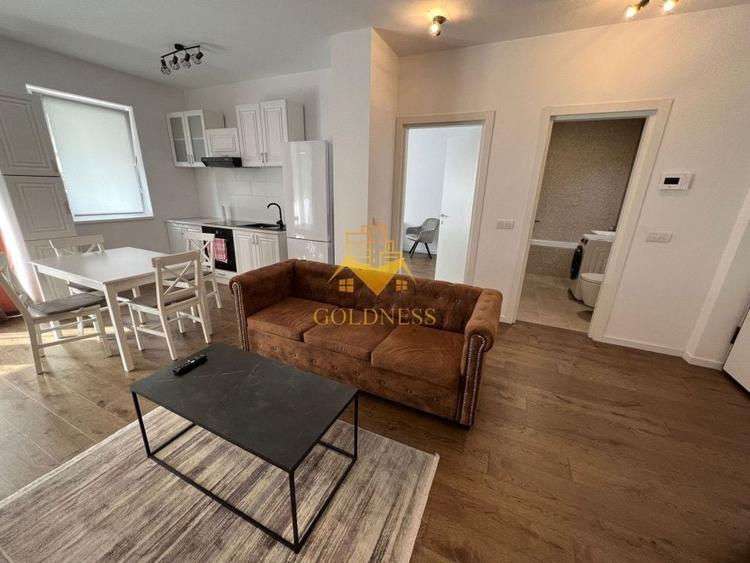 Apartament cu 2 camere semidecomandat, mobilat în Central