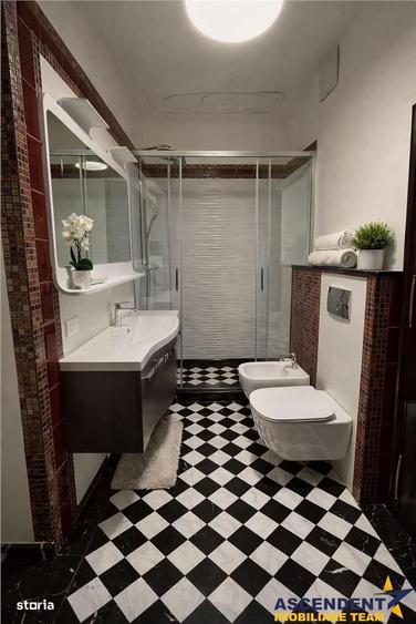 Apartament cu 3 camere decomandat în Noua