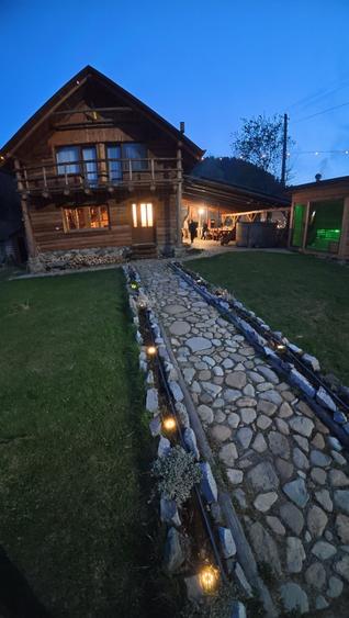 Casă cu 4 camere cu Teren 1000 Mp în Lunca Vișagului