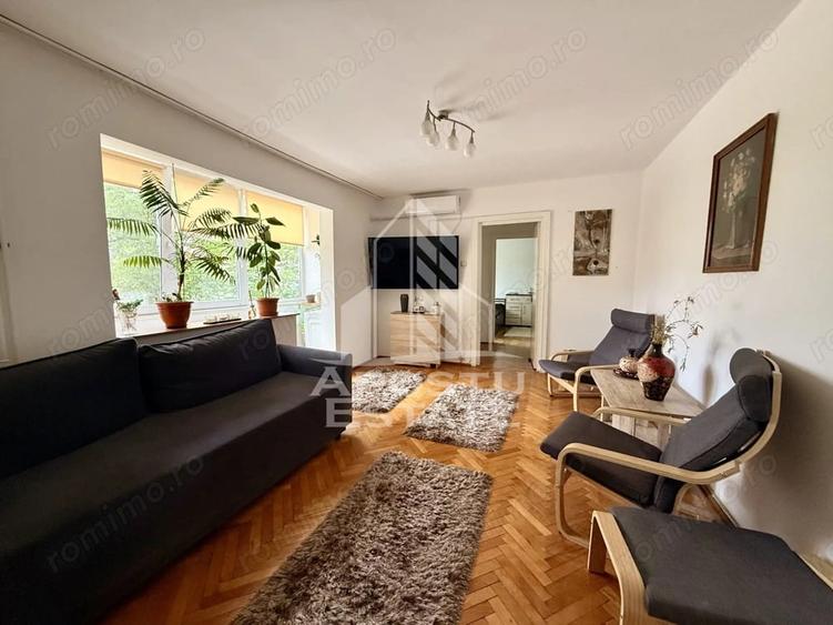 Apartament cu 3 camere semidecomandat în Olimpia-Stadion