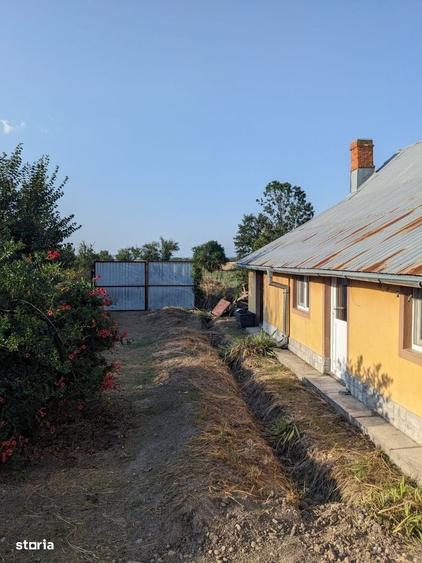 Casă cu 3 camere în Căteasca