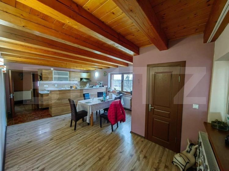 Casă individuală cu 4 camere cu Garaj în Oarda