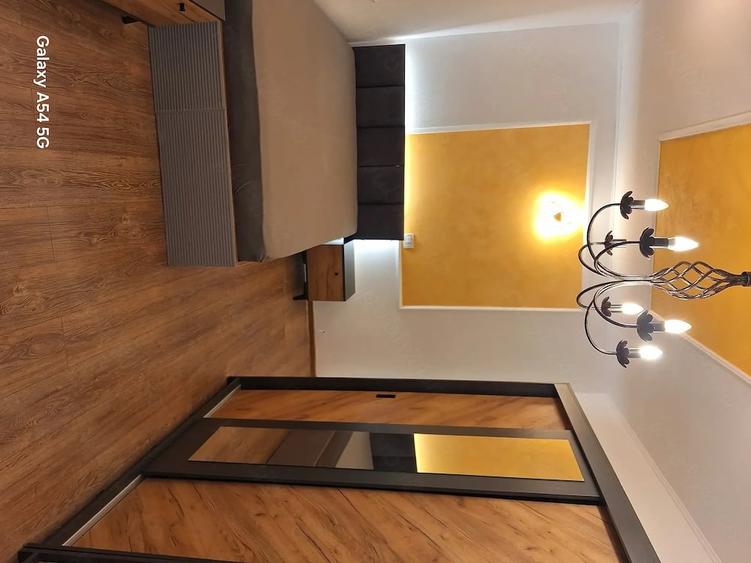 Apartament cu 3 camere decomandat în Anda