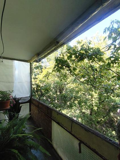 Apartament cu 3 camere decomandat în Rahova