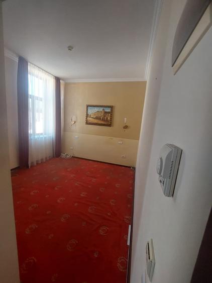 Spațiu comercial, de 430 mp, în Central
