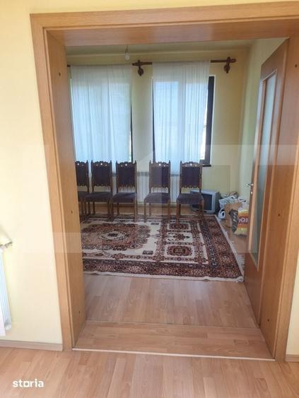 Casă cu 7 camere cu Teren 550 Mp în Central