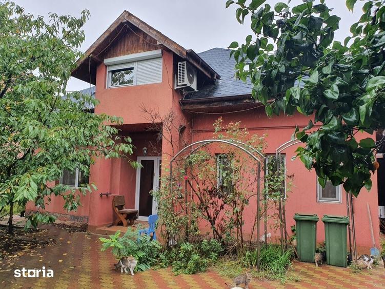 Casă cu 5 camere decomandat cu Teren 1500 Mp în Sânandrei