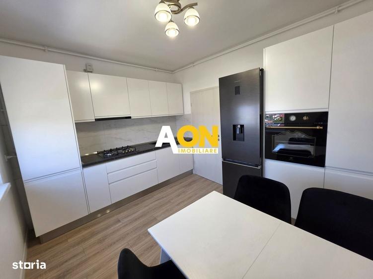 Apartament cu 3 camere decomandat în Cetate