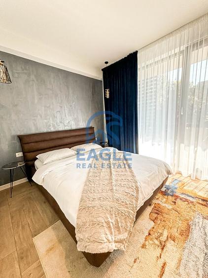 Apartament cu 2 camere nedecomandat, mobilat în Faleza Nord