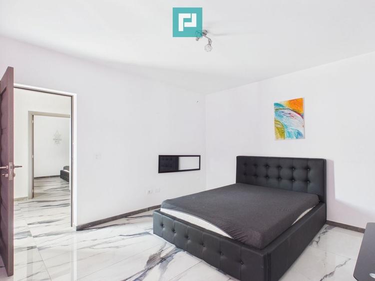 Casă cu 5 camere cu Piscina în Central