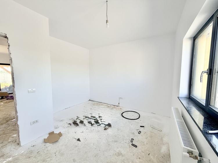 Duplex cu 4 camere - Predare imediata - Mosnita - Comision 0% - 9