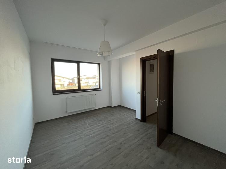 Casă cu 5 camere cu Teren 250 Mp în Central