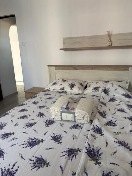Apartament cu 2 camere semidecomandat în 1 Mai