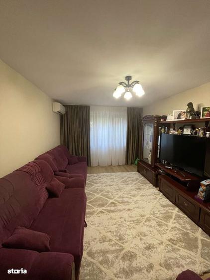 Apartament cu 3 camere decomandat în Central