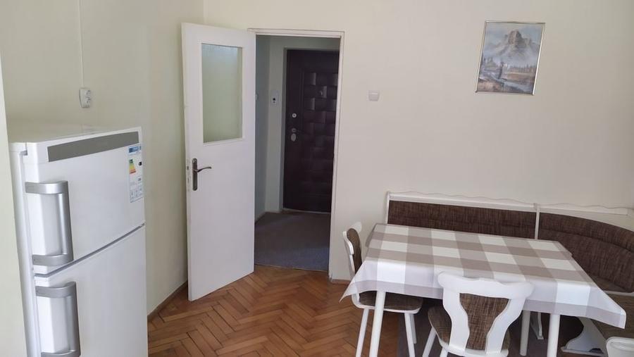 Apartament cu 2 camere decomandat în Gruia