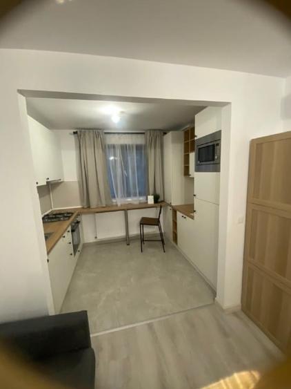 Apartament cu 2 camere semidecomandat, mobilat în Theodor Pallady