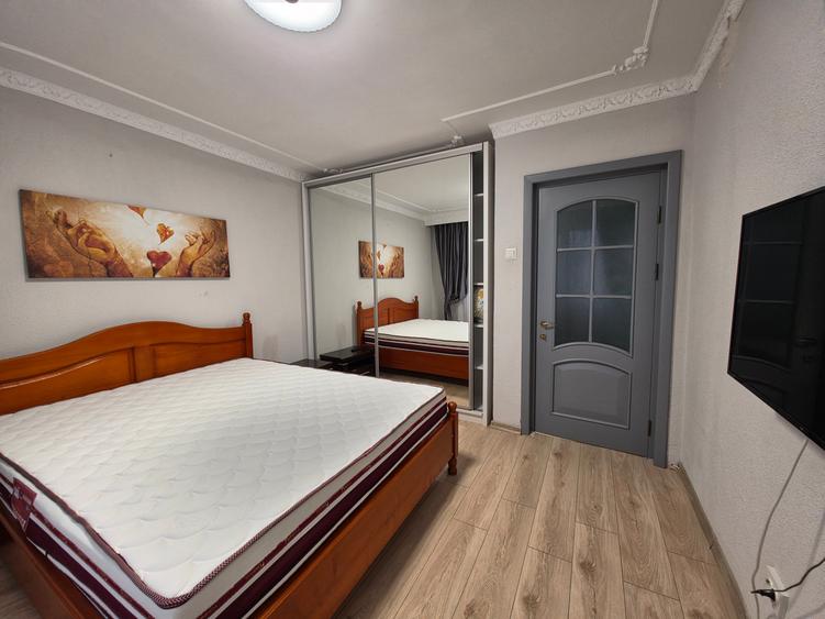 Apartament cu 2 camere decomandat în CET