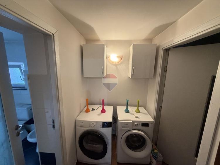 Casă individuală cu 4 camere cu Teren 2500 Mp în Bolotești