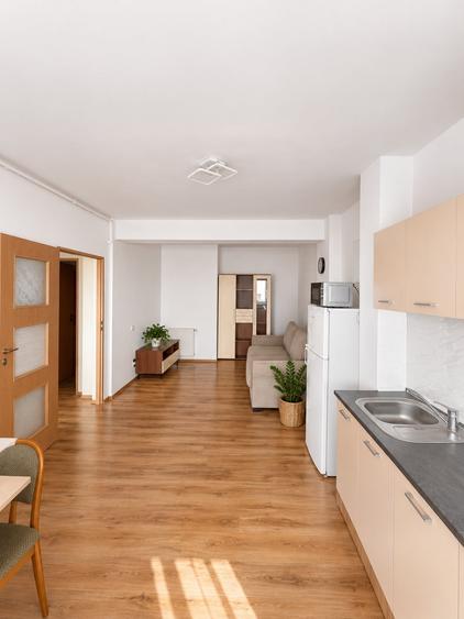 Apartament cu 2 camere semidecomandat în Florești