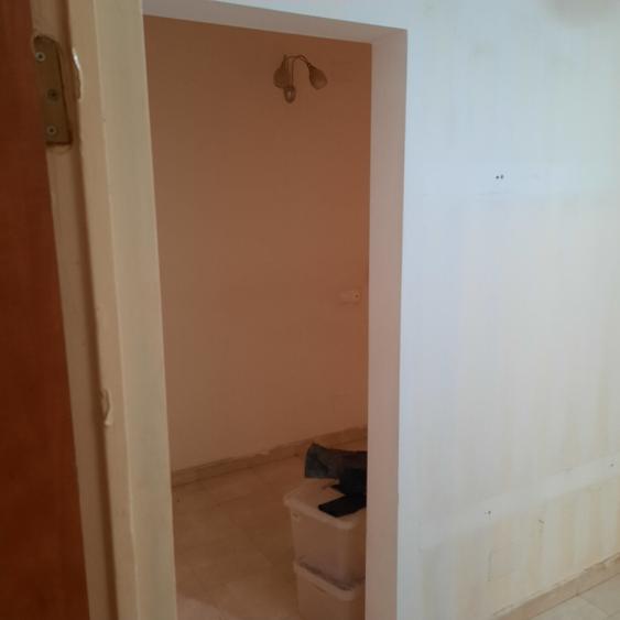 Apartament cu 4 camere decomandat în Virtuții