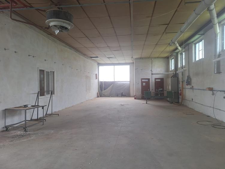 Spațiu industrial, de 1,605 mp, în Central