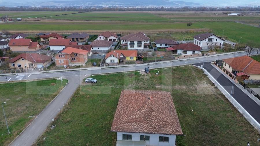 Casă individuală cu 3 camere cu Canalizare în Ciugud