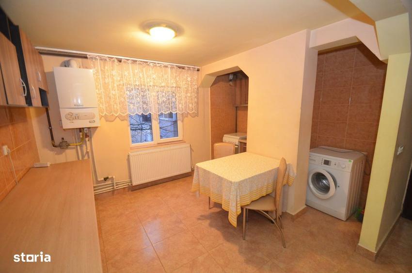 Apartament cu 2 camere decomandat, mobilat în Freidorf